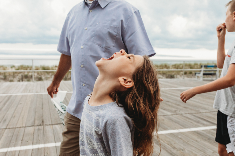 Ocean city boardwalk family photography session